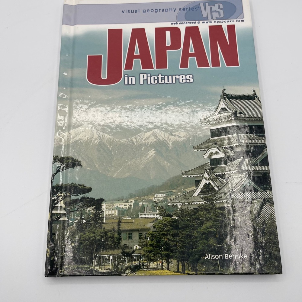 Japan in Pictures Visual Geography Series Alison Behnke Hardcover Book 2003